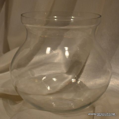 CLEAR GLASS ANTIQUE FLOWER VASE