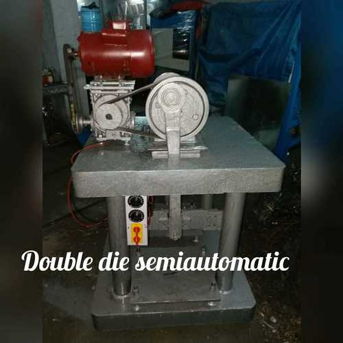 Semi Automatic Double Die Dona Making Machine