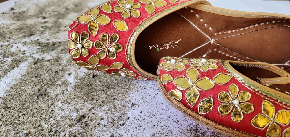 Leather Red Gold Party Wear Punjabi Jutti Jutis For Women (Red, Gold