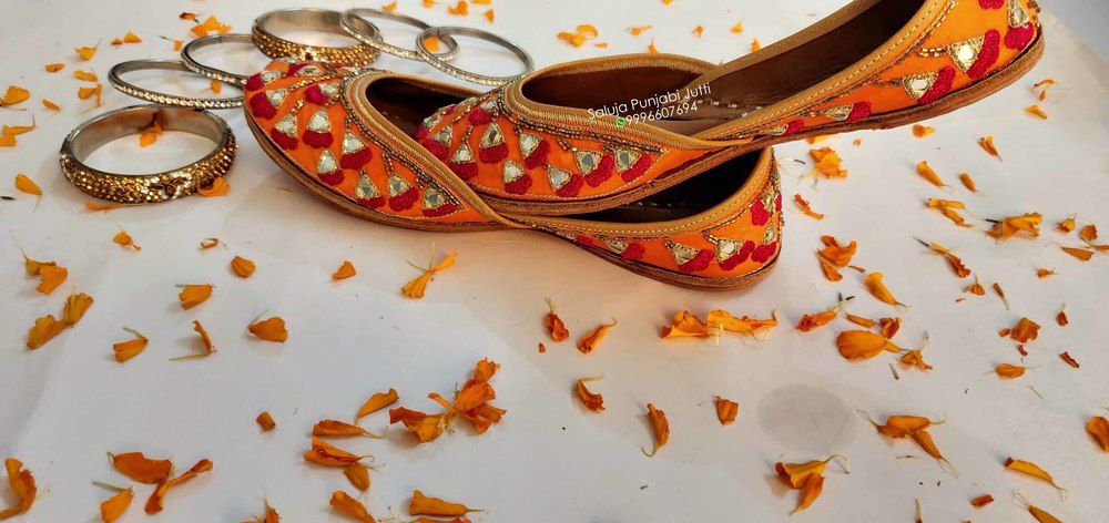 Punjabi jutti with heels on sale online