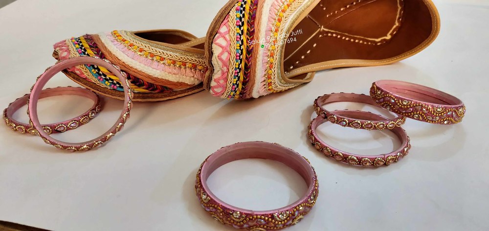 Leather Designer Embroidered Punjabi Jutti Indian Jutti  Jutti For Women