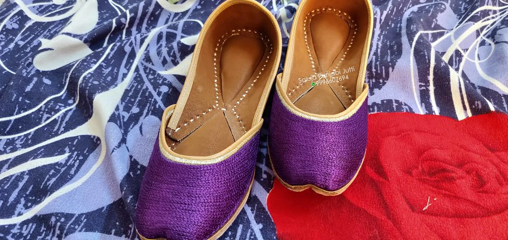 Blue Ladies Jutti Antique Work Mojari Punjabi Jutti Handmade Khussa Bridal Jutti Jutis For Women (Blue)