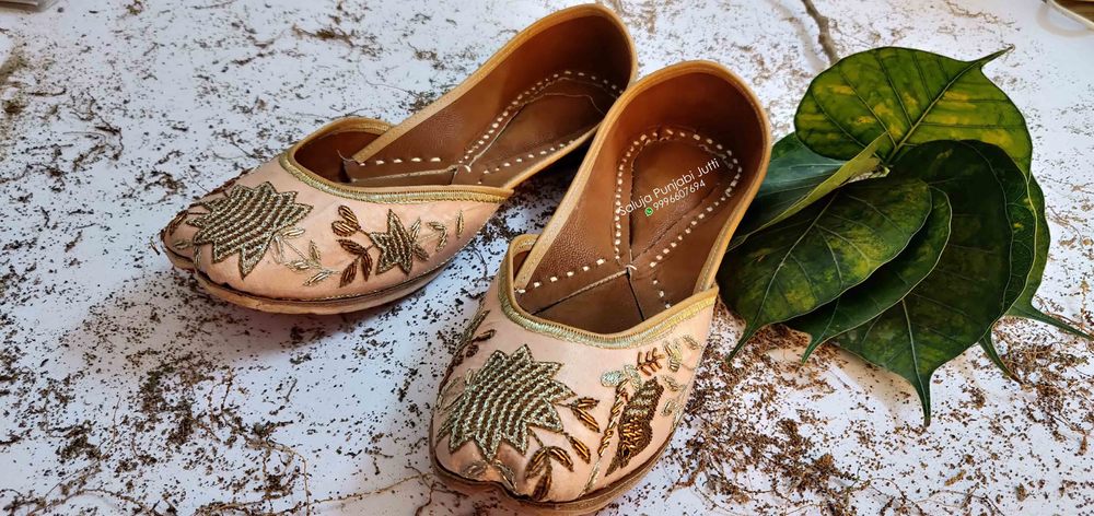 Leather Ladies Jutti Antique Work Mojari Punjabi Jutti Khussa Bridal Jutti Jutis For Women