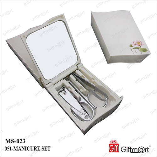 Manicure Set With Mirror By GIFTMART