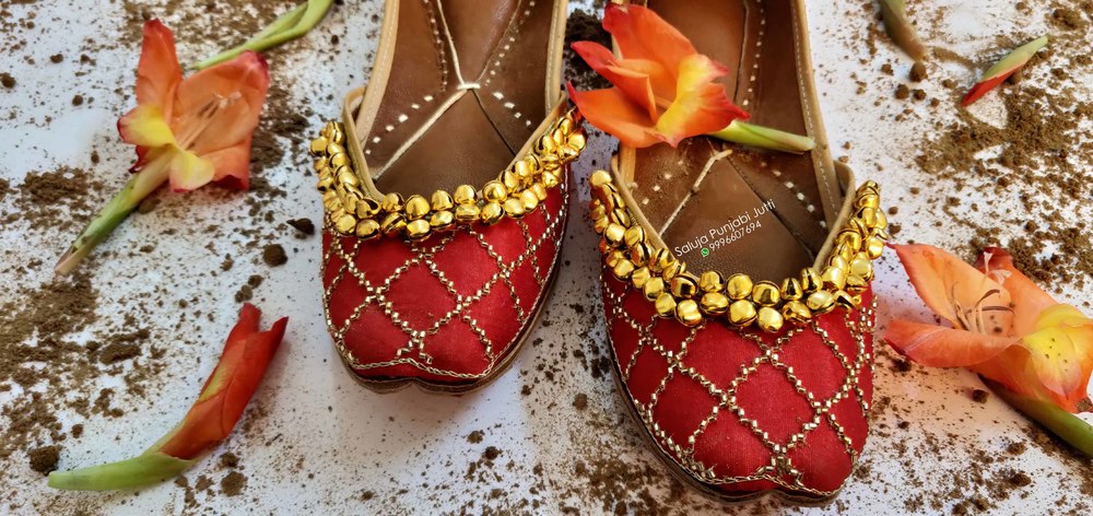 Leather Red Designer Jutti Punjabi Jutti For Ladies Handmade Jutti Online Jutti Mojari Online