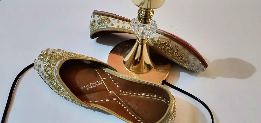 Gold Designer Punjabi Jutti Fancy Jutti Punjabi Jutti Manufacturer In India