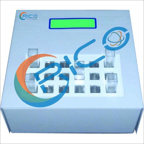 Dry Bath Incubator - Metal/Plastic, 25x20x10 cm , RT+5Â°C to 100Â°C Temperature Range, +/-0.5Â°C Accuracy, Ideal for Laboratory Sample Incubation