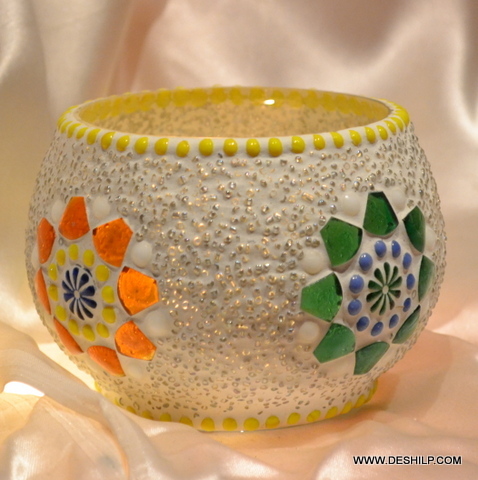 Flower designed Beautiful Set Glass Candle Holder