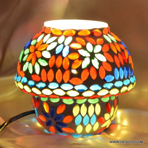 Multicolored ANTIQUE EFFECT MOSAIC TABLE LAMP