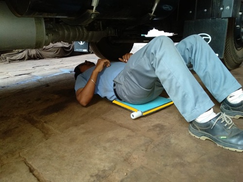 Mechanic Creeper Lifting Capacity: 110  Kilograms (Kg)