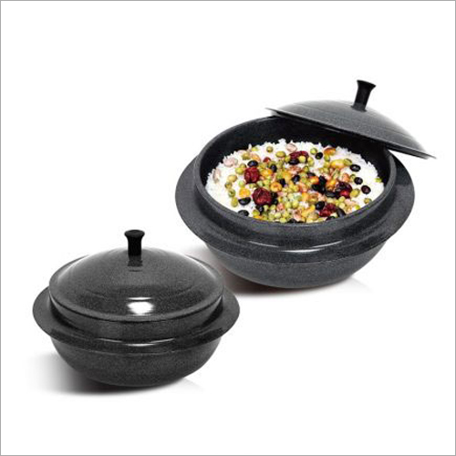 2 Piece Triple Iron Cauldrons Set