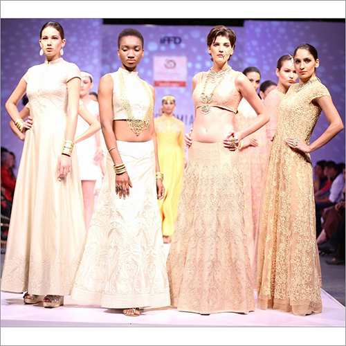 Runway Collection Ladies Dress