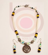 Artificial Fashion Jewellery - Imitation Pearl Drop Earrings And Necklaces Set | Standard Size, Perfect For Gifts And Parties