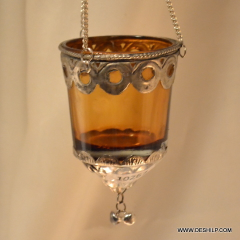 T Light Hanging Candle Holder With Metal Fitting