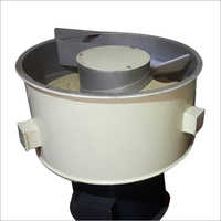 White Vibratory Dryer Machine