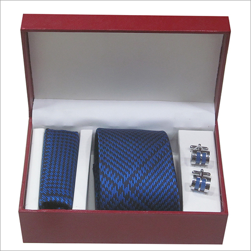 Micro Fabric Tch Fancy Box Gift Pack(Tie Couflink Hankey)