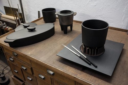 Iron Table Pot Iron Table Pot