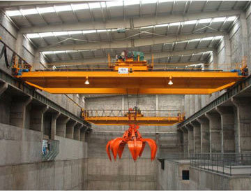 Grab Bucket Crane