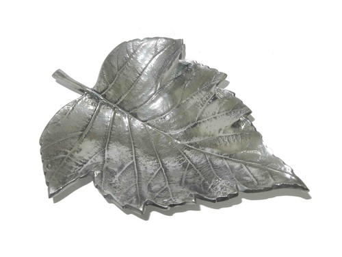 Aluminium Fruit Tray Leaf Design