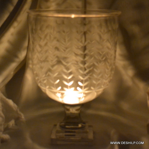 Classic Hurricane Candle Stand - Material: Glass