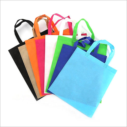 Plain Non Woven Bags By SK BAGS AND FABRICS