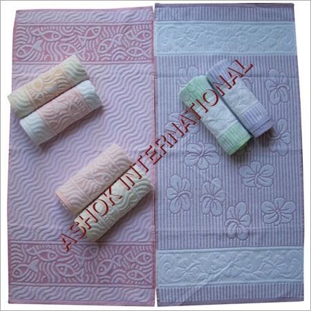 Lara Beach Towel Set