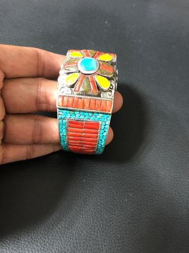 Stylish Cufflink Bracelet Stylish Cufflink Bracelet