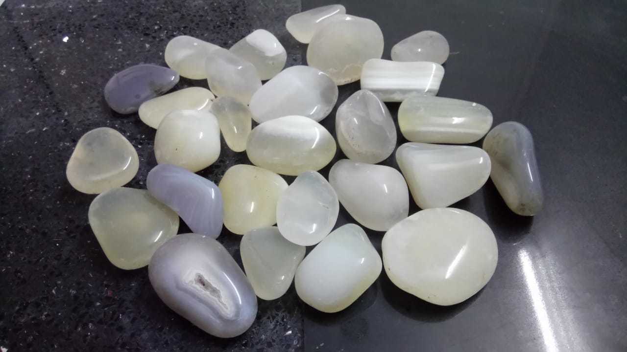 Natural AKIK Agate natural round Onyx Pebbles Stone island antique timeless stone gravels rocks