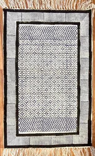 Black And White Block Pronted Cotton Rugs