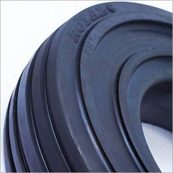 Ribbed Tread Diameter: 17-18 Inch (In)