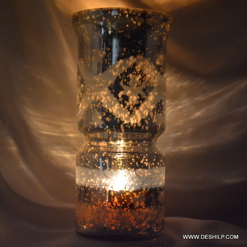 Handmade Silver Glass T Light Candle Holder For Party Decoration - Style: Antique Imitation