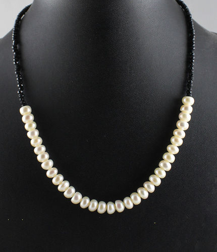 Pearl Beads Necklace