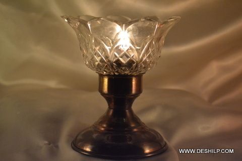 Hurricane Shape Glass T Light Candle Holder