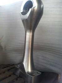 Semi-automatic Wartsila 46 Connecting Rod
