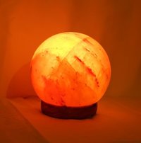 Reddish-yellow Rock Salt Globe Lamp