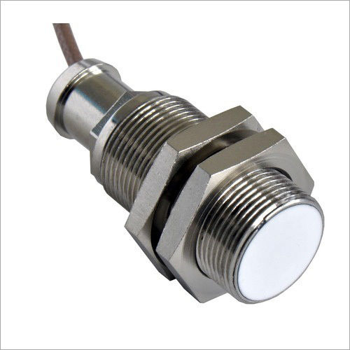 Ei 1805 I020-1  Inductive Proximity Sensor Analogue Position Sensor Input: 15 To 30 Vdc