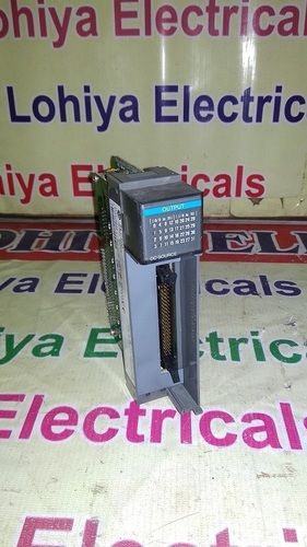 ALLEN BRADLEY OUTPUT MODULE 1746-OB32 C