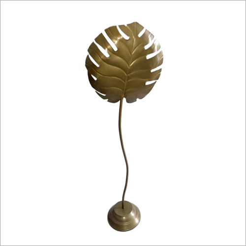 Decorative Leaf Stand - Aluminum & Brass Construction, Sleek Golden Leaf Design with Circular Base, Lightweight & Durable