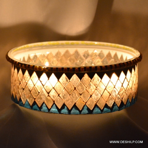 Bowl shaped Attractive Colors T Candle Holder
