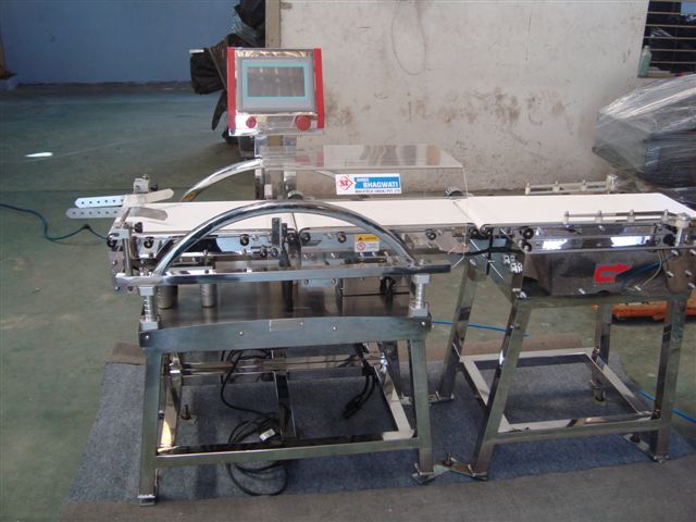 Online Product Check Weigher - Stainless Steel, 5 kg Capacity, 415 VAC, 3 Phase, PLC Control | Automatic, Computerized, HMI Interface, Suitable for Beverage, Chemical, Food, and Medical Applications