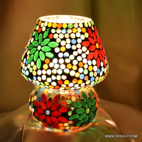 Small Size Glass Table Lamp Mosaic Finish