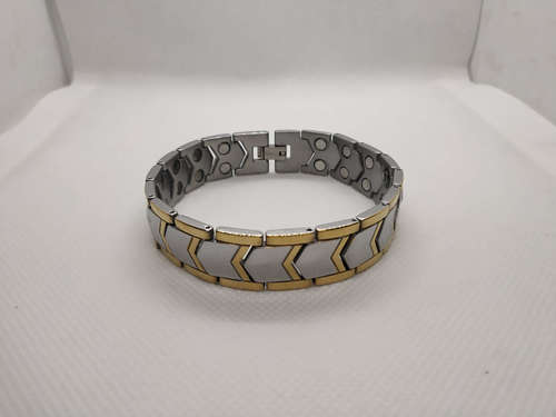 Gold Bio Magnetic Bracelet at best price in Nashik | ID: 2851931832991-chantamquoc.vn