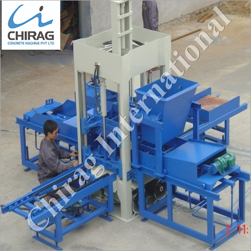 Chirag High Performance Manual Concrete Block Making Machine Capacity: 1000-1500 Kg/Hr