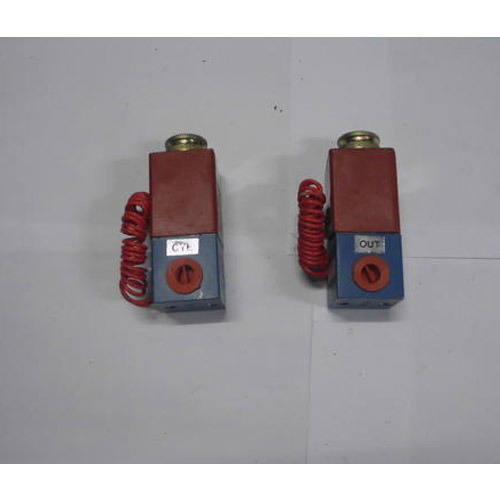 Direct Acting Valves - Aluminium, 1/4" Size | Black & Silver, Industrial Usage, 2-Month Warranty, 400 Grams