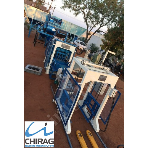 Chirag Hi-Technology Semi Automatic Interlocking Block Making Machine Capacity: 1000-1500 Kg/Hr