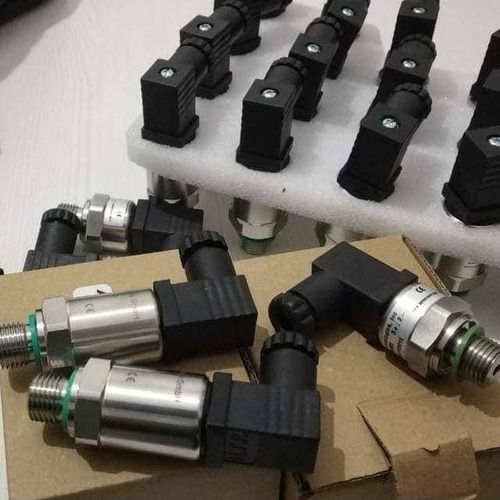 Setra 3100T200PG1G9 Control Pressure Transmitter 0-200 PSI