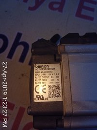 OMRON AC SERVO MOTOR R88M-KE40030H-S2