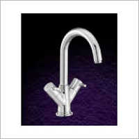 New Echo Table Mounted Sink Mixers
