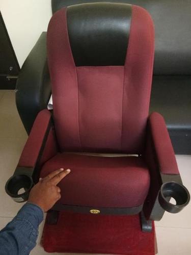 Plastic Moderated Theater Chair