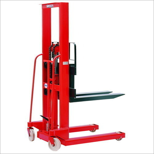 Industrial Hydraulic Stacker Lifting Capacity: 200-250 Kg Kilograms (Kg)